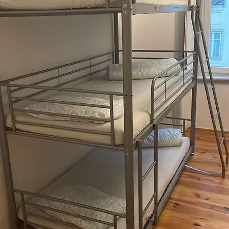 Lisbora Beds Daora Hostel