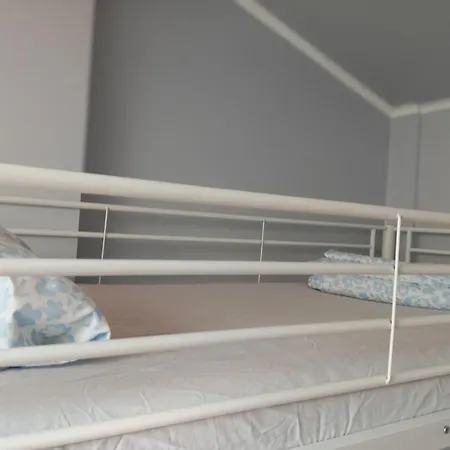 Lisbora Beds Daora * Lisboa