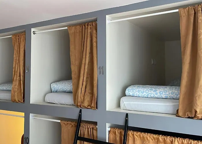 Lisbora Beds Daora 호스텔 *