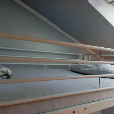Lisbora Beds Daora